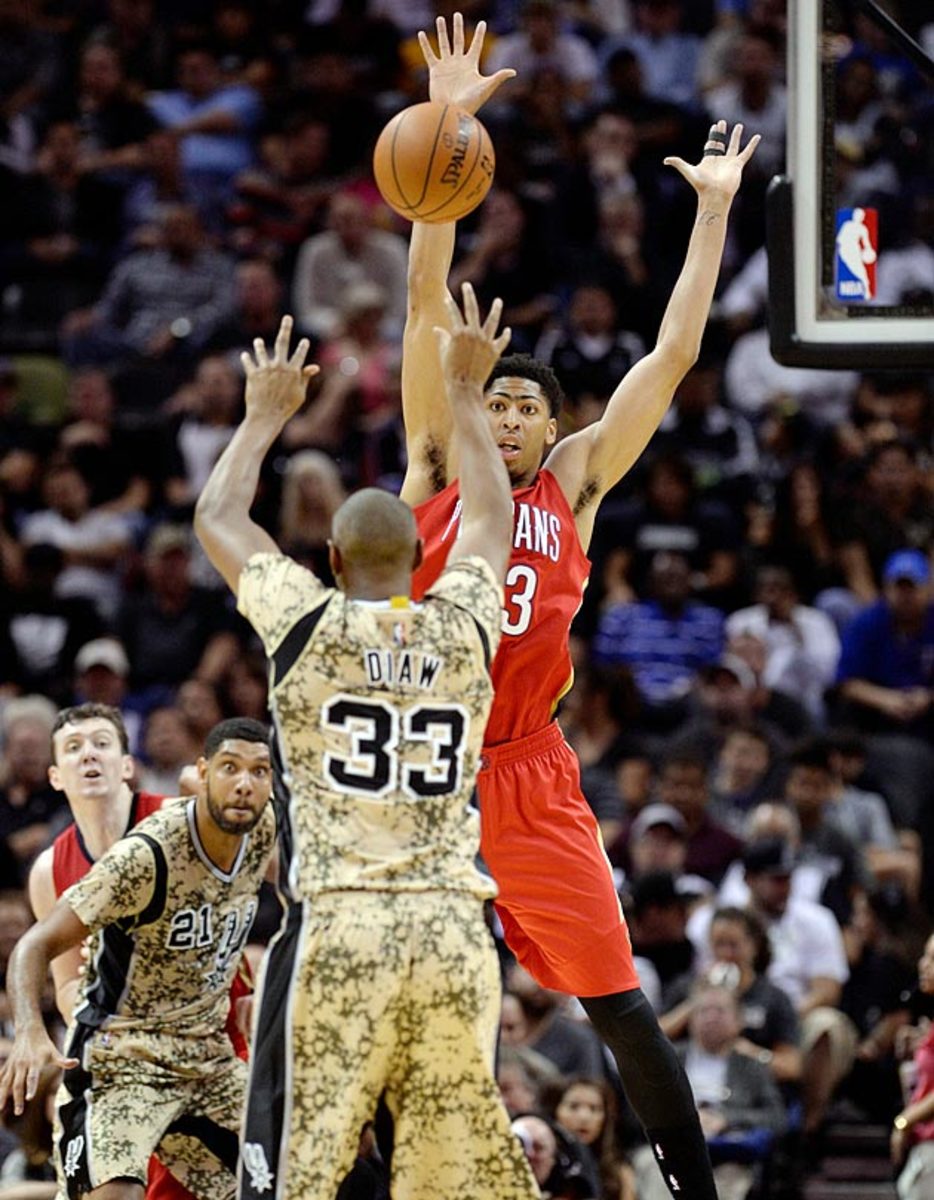 anthony-davis-boris-diaw.jpg
